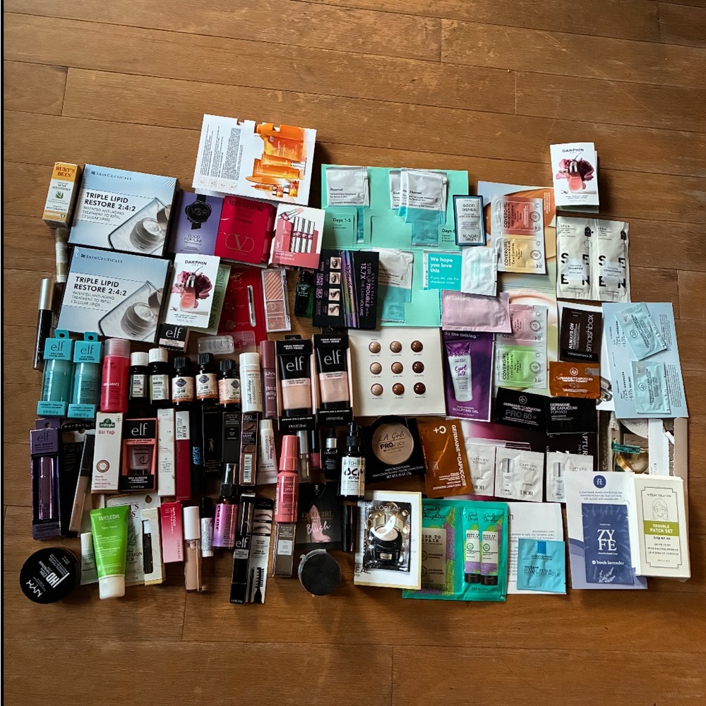 Skincare Sample Pack - brand new - Picture 2 of 3